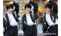 三つ子・佐藤三兄弟、夢は「紅白」出場 メジャーデビュー曲初披露で会場沸かす 画像
