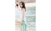 永野芽郁の素顔と本音 第一線で活躍する女優が魅せる等身大の姿【「MAGNOLIE」独占カット】 画像