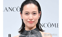 戸田恵梨香、美脚際立つ全身ブラックコーデ披露「圧倒的オーラ」「大人の魅力全開」の声 画像