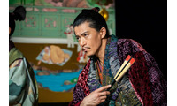 小栗旬「豊臣兄弟！」出演の決め手となった共演俳優の存在「僕にとって財産」本人が語る“首の傾き”裏話も【インタビュー前編】 画像