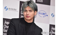川崎希の夫・アレクサンダー、“朝練”グランドピアノを弾く息子公開「スポーツも楽器も出来て凄い」「立派」 画像
