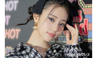 中町綾、ボディライン際立つショーパンコーデで美脚スラリ「原色似合うのさすが」「美しすぎる」の声 画像