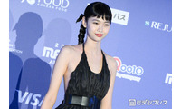 「イカゲーム」出演美女、ショート丈トップスでウエストちらり「スタイルの良さが異次元」「完璧スタイル」と反響 画像