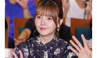 鬼頭明里、ノースリ衣装ショット公開「清楚で可愛い」「透明感レベチ」の声 画像