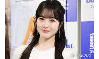 本田紗来、色白美脚際立つショーパン姿公開「スタイル良すぎ」「透明感が増してる」の声 画像