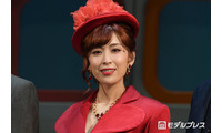 雛形あきこ、美ボディ際立つビキニショットに反響「ずっと変わらないスタイルの良さ」「絵になる美しさ」 画像