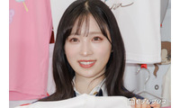 AKB48小栗有以、スラリ美脚輝く純白ミニスカコーデに絶賛の声「天使みたい」「スタイル抜群」 画像