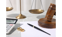 離婚を考えたとき気になる「弁護士費用」。30分相談するだけでいくら⁉…依頼したほうが「お得」な3つのケースとは 画像