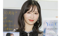 AKB48小栗有以、美脚際立つミニスカ衣装ショット公開「脚長すぎて二度見」「完璧なスタイル」と反響 画像