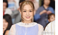 西野カナ、ミニスカ衣装で美脚スラリ「圧倒的なスタイル」「世界観が素敵」とファン歓喜 画像