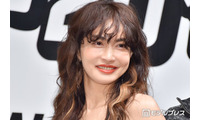 長谷川京子、深めスリット入りドレスから美脚スラリ「ドキッとした」「大人の色気がすごい」の声 画像