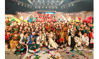 SixTONES、日本・世界各地のパフォーマー総勢130人と「ボーダーレスLIVE」生披露 空手・ギター…13分超ステージで魅せる【24時間テレビ】 画像