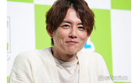 杉浦太陽「足ハグ」ギュッと抱きつく次女・夢空ちゃん公開「パパ大好きが溢れてる」「癒しパワー全開」と反響 画像