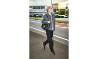 なにわ男子・道枝駿佑「ヴァレンティノ」ルック纏い羽田空港登場 画像