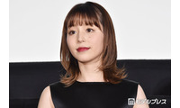 平野綾、誕生日に美デコルテ際立つ気品溢れるドレス姿披露「映画のワンシーンみたい」「大人の魅力が増してる」と絶賛の声 画像