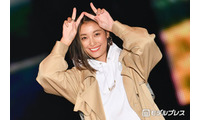 2児の母・木下優樹菜、10歳次女とのハグショット公開 複雑な親心に共感の声「尊い時間」「大きくなったね」 画像