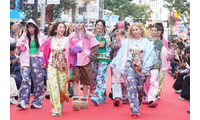 仲里依紗、37歳誕生日に夢が実現＆妹・れいなと渋谷で姉妹ランウェイ披露 画像