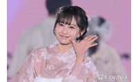 登録者数130万超美人YouTuber、美脚際立つフリルミニスカコーデ公開「身体の半分以上脚」「完璧スタイル」の声 画像