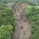 水多い土地に不適切な盛り土 画像