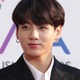 BTSジョングク、上裸＆ベッドで早朝生配信 ジミンもツッコミ「お前が怖いよ」 画像