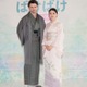 【朝ドラ「ばけばけ」夫役発表会見】“夫婦役”高石あかり＆トミー・バストウ、揃って直筆美文字のボード作成 ヒロイン会見でもメッセージ配布していた 画像