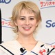 ホラン千秋、ミニスカから美脚披露「攻めてる」「圧巻のスタイル」と反響 画像