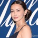 長谷川京子、息子とのカナダ2人旅オフショット公開「仲良し親子」「オシャレな雰囲気」と反響 画像