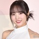 本田真凜、素肌際立つベアトップ姿「圧倒的な透明感」「美しすぎる」と反響 画像