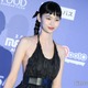 「イカゲーム」出演美女、抜群スタイル際立つキャミ姿に反響「何頭身？」「かっこいい」 画像