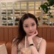 美女インフルエンサー・山本月、婚約発表 お相手とのキス写真も公開「幸せな人生を歩んでいこうと思います」 画像