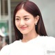 TWICEジヒョ“超ミニ”衣装で美脚際立つ「スタイル抜群」「可愛すぎ」と反響 画像