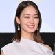 剛力彩芽、美肩際立つオフショルドレス姿に反響「上品で綺麗」「似合う」 画像