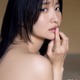 永尾まりや、ランジェリー姿で美ボディ披露「FRIDAY」約1年ぶりカムバック 画像