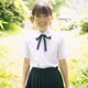乃木坂46小川彩、“夏”の儚さ＆透明感強調 制服姿で青春グラビア 画像