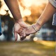 【実録・女性用風俗】腕利きセラピストは会った時からもう「始めてる」。人気プレイ「拘束」も流れるように試すことになった私 画像