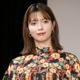 八木アリサ、雰囲気ガラリのオン眉ヘア×穴開き水着姿披露「脚長すぎ」「骨格が桁違い」の声 画像