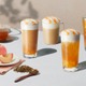 スタバ秋の新作“ほうじ茶×白桃”の果実感溢れるムースティー、全国21店舗限定で登場 画像