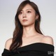 乃木坂46梅澤美波、デコルテ輝くオフショルドレス姿 弟からの感動サプライズ明かす「一生モノだなと」【九龍ジェネリックロマンス】 画像