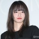 山本舞香、アンダーウェアにシャツ羽織る 着こなしが話題「似合うのさすが」「攻めてる」 画像