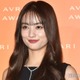 谷まりあ、膝上ミニで美脚輝く「ガーリーで似合う」「さすがの着こなし」と絶賛の声 画像