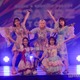 フィロソフィーのダンス、ガーリーなフリル衣装で一体感あるパフォーマンス披露【STARRZ TOKYO 2025】 画像