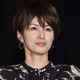 吉瀬美智子、膝上ミニで美脚チラリ 抜群スタイル輝くショットに「カッコいい」「綺麗」の声 画像