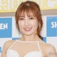 熊田曜子、際どいミニスカ姿に反響「セクシーすぎる」「魅力的」 画像