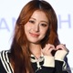 LE SSERAFIMユンジン、美人妹との2ショット公開「目元がそっくり」「スタイル良すぎ」と反響 画像