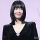 TWICEモモ、美デコルテ＆美腹筋際立つチューブトップ姿披露に「目が釘付け」「輝いてる」の声 画像