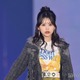 カジサック長女・梶原叶渚、シースルーワンピ×個性派スカートで美脚のぞく「ウエスト細すぎ」「雰囲気違って可愛い」と反響【ガルアワ2025AW】 画像