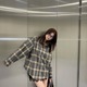 「足ながーい！」めるる、美脚を大胆披露！秋のオーバーシャツコーデに反響「かわいいの天才」 画像