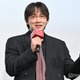 綾野剛、舞台挨拶で監督を即フォロー 映画撮影中も自らサポート「俺よりも役について考えてくる」【星と月は天の穴】 画像
