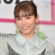 若槻千夏「眉なし」笑顔ショット公開「親近感ある」「すっぴんみたい」と注目 画像