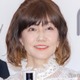 松本伊代、ミニスカAKB48衣装を堂々着こなし「スタイル抜群」「一生現役アイドルですごい」と反響 画像